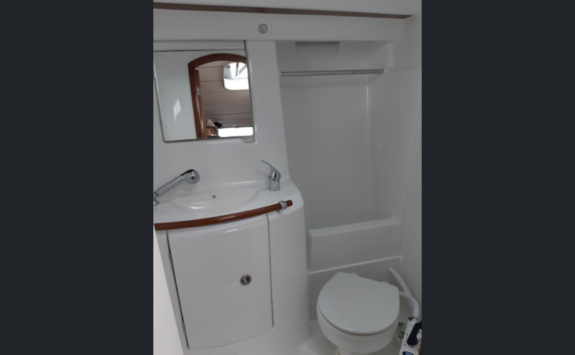 Beneteau Oceanis 393-kuva-7